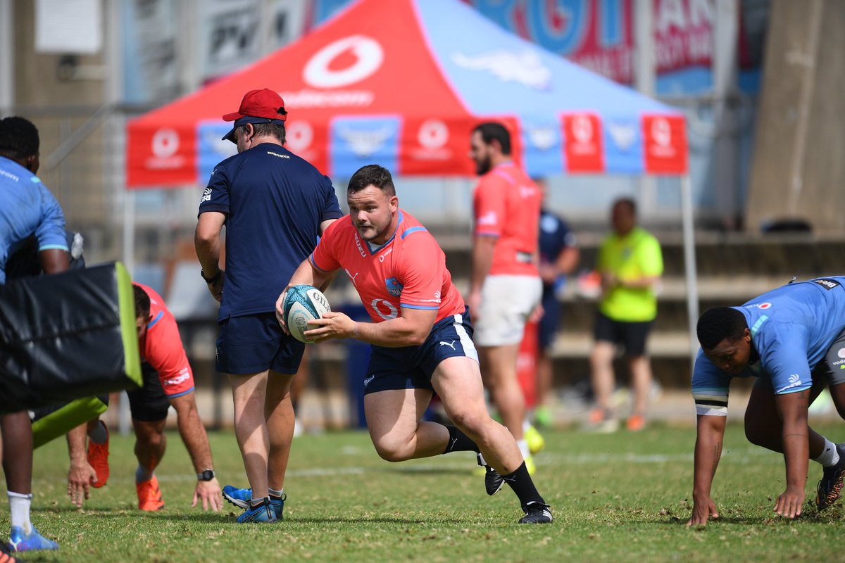 #BULvBEN 
62" Dylan Smith makes his Vodacom Bulls and Vodacom United Rugby Championship debut. 
#TrueToTheBlue <a href="/Vodacom/">Vodacom</a> #URC <a href="/URCOfficial_RSA/">Vodacom United Rugby Championship (URC)</a>