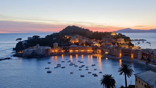 vivreenbeaute's tweet photo. #lifeinbeauty Sestri Levante, Genoa, Italy https://t.co/FLLWtrevYR