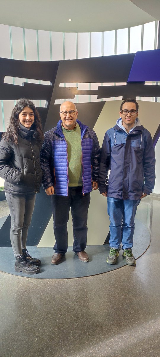josemarvi's tweet photo. En el Concurso de Primavera de Matemáticas, en la Facultad de Matemáticas de la U.C.M. https://t.co/PZhwYEa266