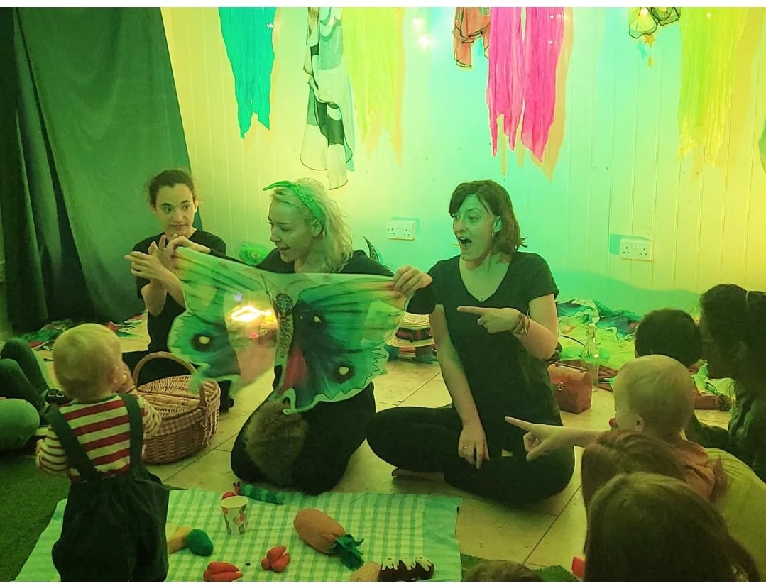 lilsupernovas's tweet photo. Had wonderful morning @pickledbooks with our new #babyandtoddlershow Bug Ball! 
We are back 30th April &amp; 7th May and also @PickledEnfield on 7th May
Shows at 10am and 11.30am 
Book now: https://t.co/Jea00MrfAC 
#theatre #babyshow #childrenstheatre #crouchend #weekendevents https://t.co/MUTUrSjvMO