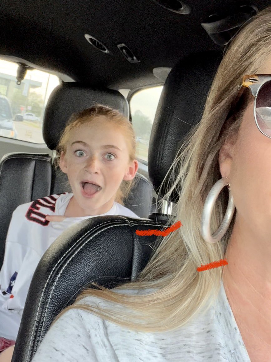 MrsBecknauld's tweet photo. That face you make when you realize that your mom surprised you with tickets to see the #Tide do their thing on the diamond. @AlabamaSB #RollTideRoll #RollTide #Bama #TideSoftball #AlabamaSoftball #BuzzWin #DreamBig https://t.co/MAEwK3xVdc