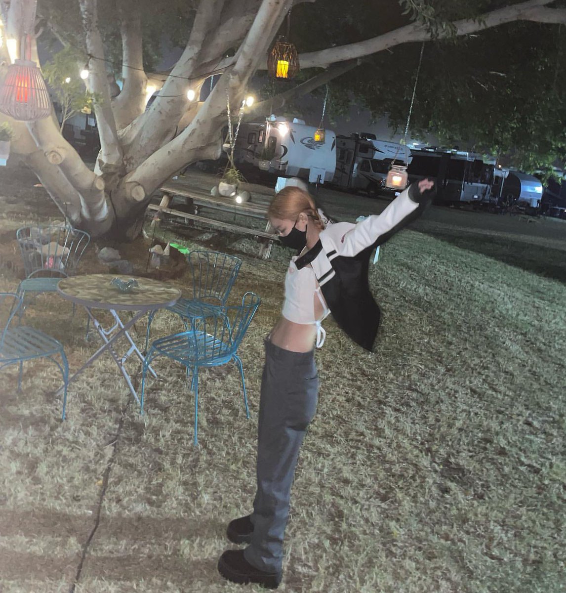 JENNIE in Coachella is the best thing.