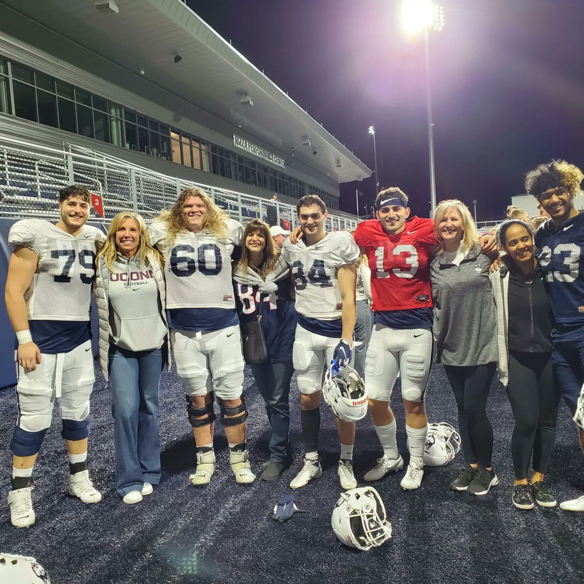 Annrealtor2's tweet image. Great time at the UCONN Spring Game! So happy and proud of @Flynn34Jacob. He has worked hard for this! His touchdown was the highlight of my evening and seeing the boys so happy!Awesome to have the support of @SouthingtonFB and his best friend, @JDre__ ,by his side! #unguardable