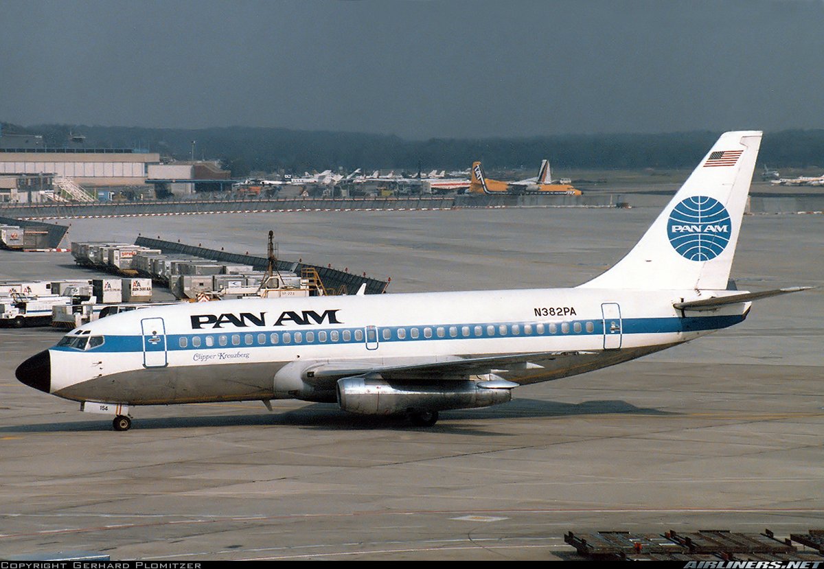 n194at's tweet photo. Best B737 airline livery? #AvGeek https://t.co/fShplamvYd