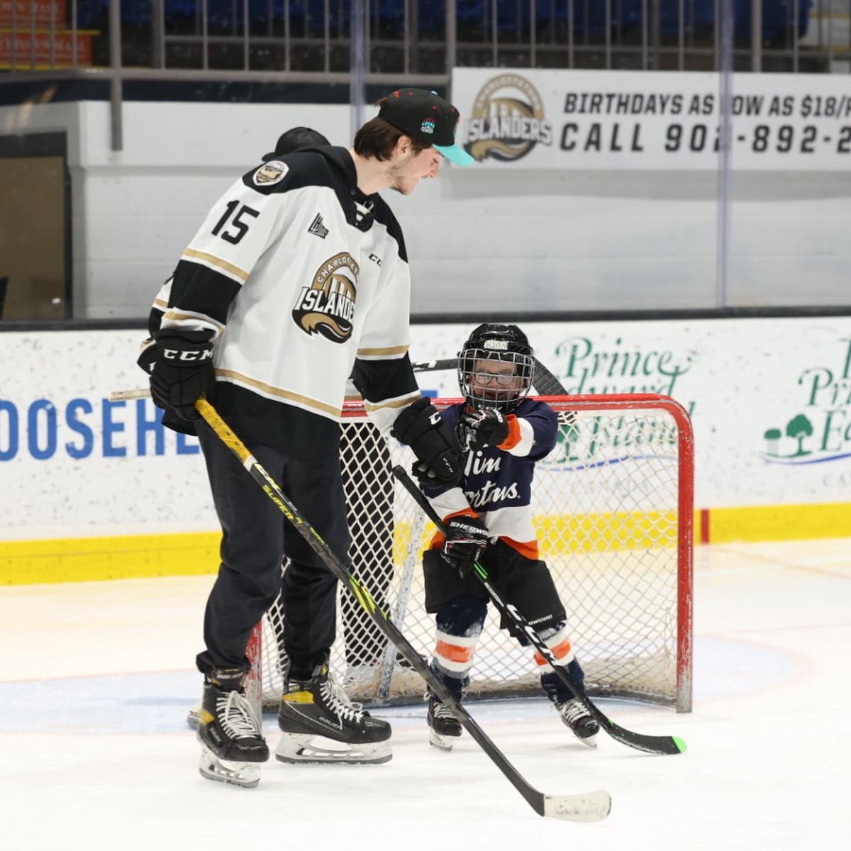 IslandersHKY's tweet photo. The 2022 Islanders Jamboree is underway at the @EastlinkCtrPEI! 😃 https://t.co/BpaKZFhEPu