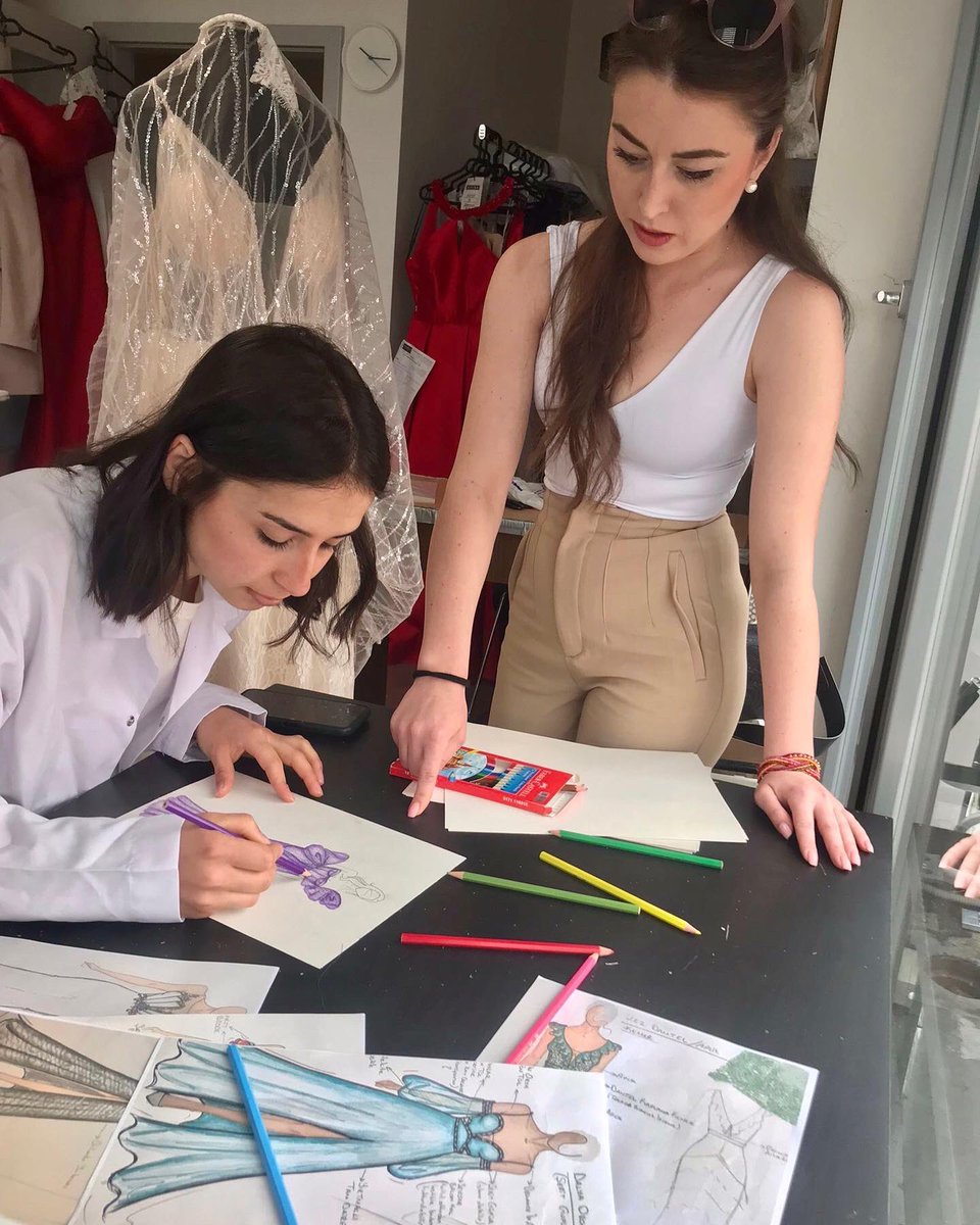 HapmtalModaStaj's tweet photo. Prag’da bulunan Adina Moda Evi ve San Verita Moda Evinde yaptığımız stajımızdan kareler… https://t.co/Y1cyFNLatF