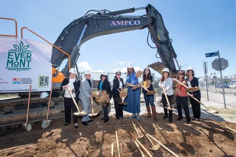 CoCoSouthLA's tweet photo. 30 years to the month of the LA Uprising, Evermont had its groundbreaking at the corner of Manchester and Vermont. The property sat empty for three decades, but yesterday the community, County and Council District 8 celebrated the beginning of the harvest. https://t.co/R113VazydJ