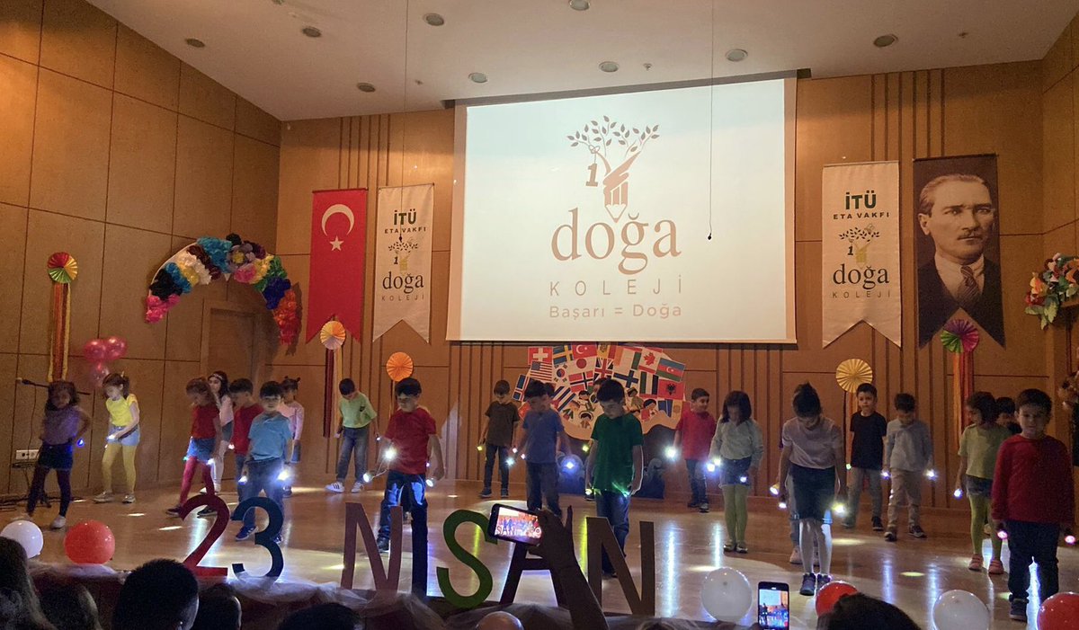 Ulu Önder Gazi Mustafa Kemal Atatürk'ün geleceğimizin teminatı çocuklarımıza armağanı 23 Nisan Ulusal Egemenlik ve Çocuk Bayramı kutlu olsun! 🇹🇷 <a href="/EnisEryaman/">Enis Eryaman</a> <a href="/ilkay04cakir/">İlkay Çakır</a> <a href="/ZalogluFetiye/">fetiye zaloğlu</a> <a href="/DogaOkullari/">Doğa Koleji</a>