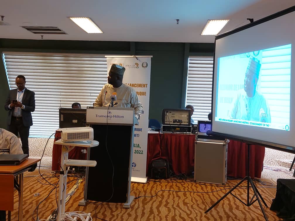 AfricaCDC's tweet photo. Following a 3-day meeting of reviewing and validating the framework and Statute document, @AfricaCDC is pleased to announce the establishment of #RISLNET in West Africa.
#AfricaPrepares
#AfricaResponds https://t.co/EomDaNot5c