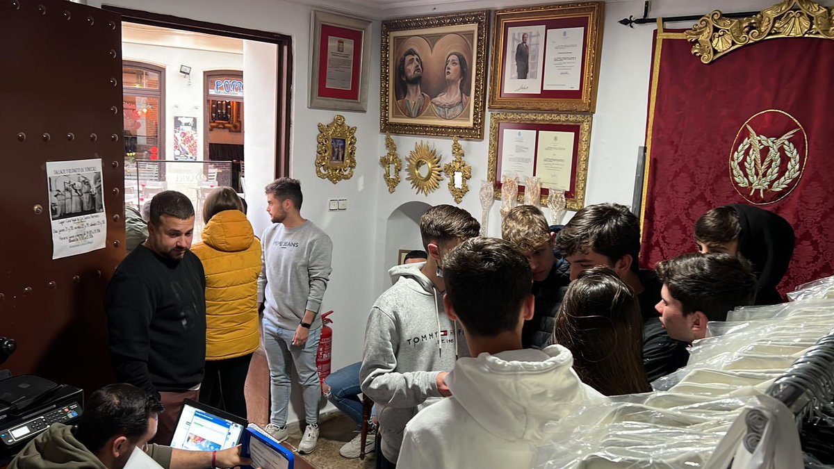 archiaracelimlg's tweet photo. En la mañana de hoy finalizamos la primera semana de tallajes para nuestra procesión de alabanza del próximo 21 de mayo.

Animate y acompaña a Mª Stma. de Araceli en su primera procesión gloriosa por la calles de Málaga.

@gloriasmalaga #aracelimalacitana #aracelimalaga https://t.co/nd6SFY2xVh