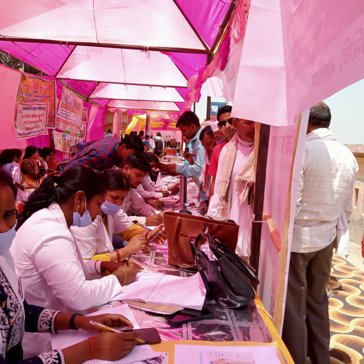 Me_SaurabhYD's tweet photo. #BlockHealthMela is being held at CHC VISHESHWARGANJ in Bahraich #HealthForAll
@nhm_up @MhfwGoUP @MoHFW_INDIA @mansukhmandviya @DrRajeshJha1 @Jhpiego https://t.co/SdM3pCsAt5