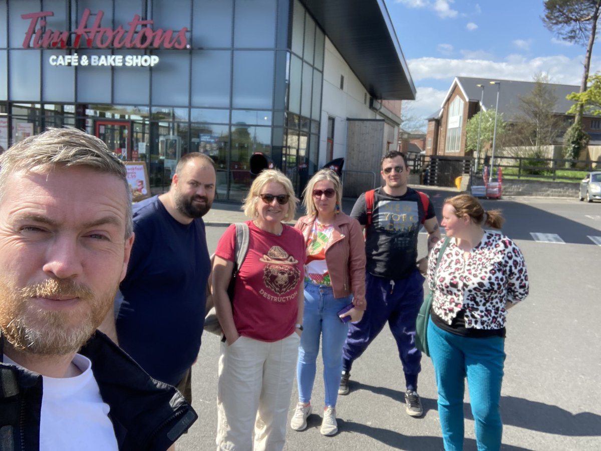 oharamal's tweet photo. Glorious day for a canvass. While I was at #pridetalksback last night, the crew did a session without me and included a new volunteer taking us to 72! And of course they got a warm welcome from an alley project I’ve helped. Come be part of it https://t.co/QAoRHmp9mT https://t.co/cQLM8KkJc8