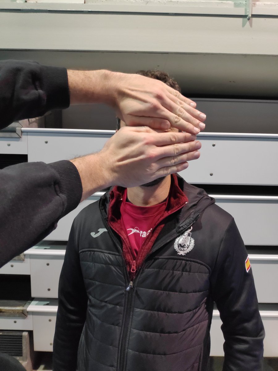 Llega el momento final, MAÑANA a las 12.00 en el Polideportivo Justo Gómez Salto vs <a href="/CD_Tajamar/">CD TAJAMAR</a>. Para todos nuestros seguidores tendremos a un famoso misterioso firmando autógrafos y fotos para aquellos que den Like o Retweet. ¿Quién será? #vacas #thelastdance #thelastmatch