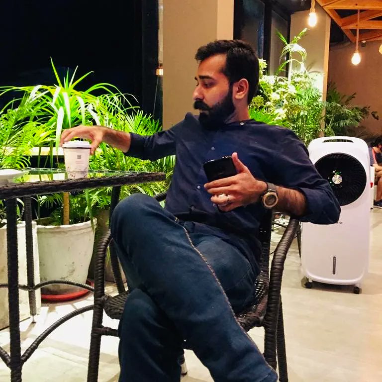its_inam's tweet photo. فصلوں کو پانی ایک جیسا برابر ملتا ہے پھر بھی کریلا کڑوا، گنا میٹھا اور املی کٹھی ہوتی ہے۔
دوش پانی کا نہیں بیج کا ہے. https://t.co/6XThc9qQNT