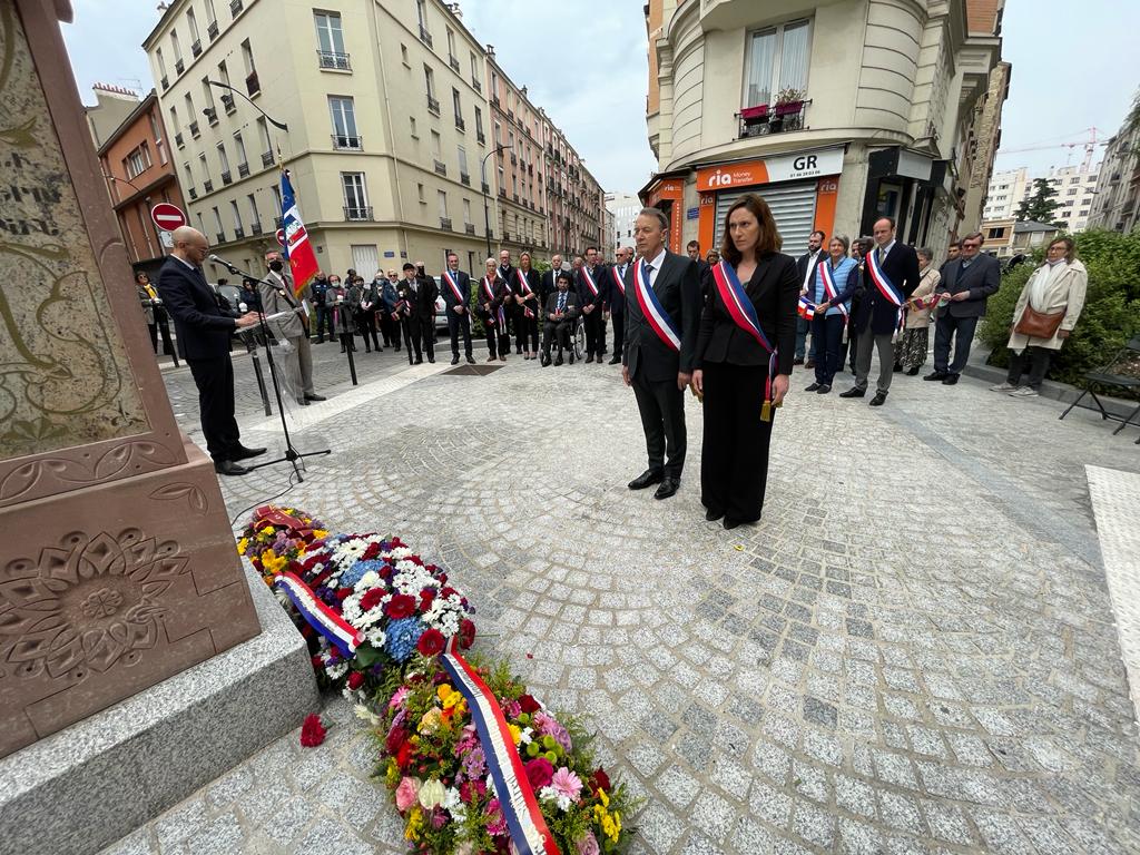 AliceLEMOAL's tweet photo. En mémoire de toutes les victimes du génocide #arménien, en pensant à toutes les victimes de génocide dans le monde, @villeclichy se souvient. https://t.co/fTdasj38O3