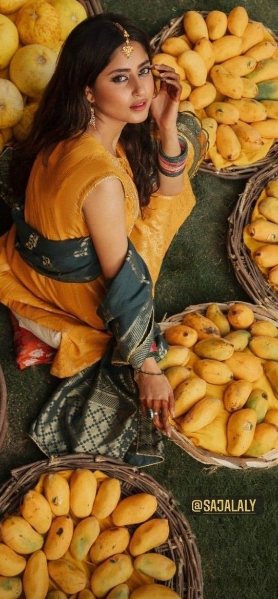 Meherma_Rajput's tweet photo. Me in mango season ❤️😻
Myn akyli iss dunia myn I hun Myra koi byhan Bhai nhi hy myn ksi ko nhi janti😁😁🤣
#mangoes #lovemango https://t.co/08CyNCoFDf