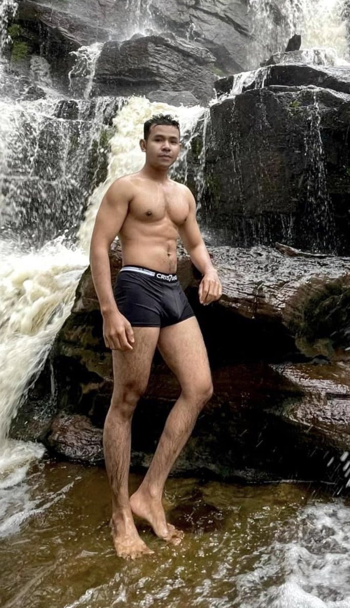សុំទោសផងណាសម្រាប់អ្នកឆាតមកលេង Reply យឺតតិចហើយ កុំខឹងអី🥺😚