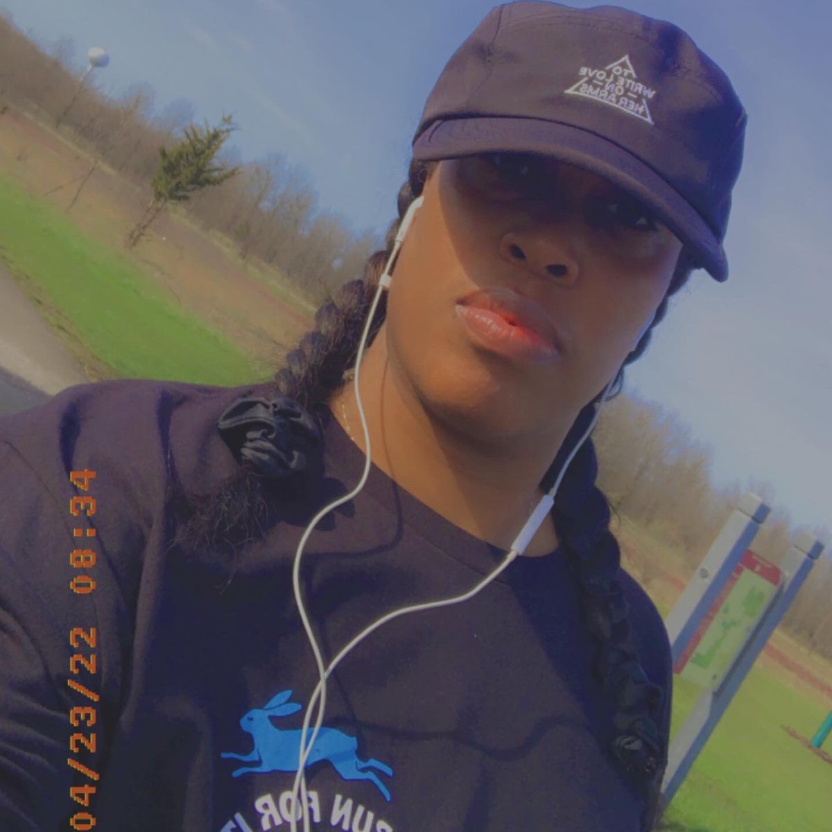LOVE2L0VE's tweet photo. Today, I ran for Gratitude. Thankful Iโm still here & all God has done in my life! @TWLOHA is a beautiful organization that encourages mental health & helps those struggling with ending their life. We all need help sometimes, & Iโm happy to pay it forward. #RunForIt5K #YouGotThis https://t.co/8JjKe52Fhl