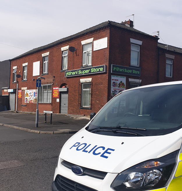 GMPOldham's tweet photo. #OPVALIANT
You may notice our extra patrols in your area. Our officers are there to disrupt offenders and keep you safe
Keep your belongings out of the hands of criminals, by keeping valuables out of sight and staying aware of your surroundings
@GM_VRU
https://t.co/J99g6VFHZj https://t.co/Ri5fL8POwZ