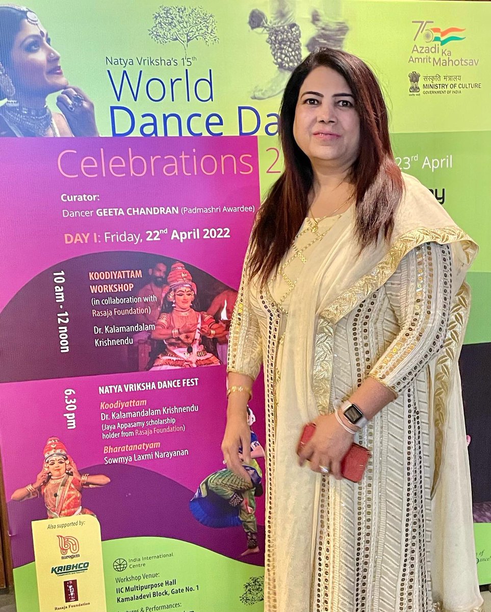astro_puneet's tweet photo. ￼World Dance Celebration #Ministry of Culture #Azadi ka Amrit Mahotsav …super performers sponsored by  wadZpay ..congratulations for organising such beautiful program..really enjoyed the great evening 💃🎻 https://t.co/yDcVZftE3E