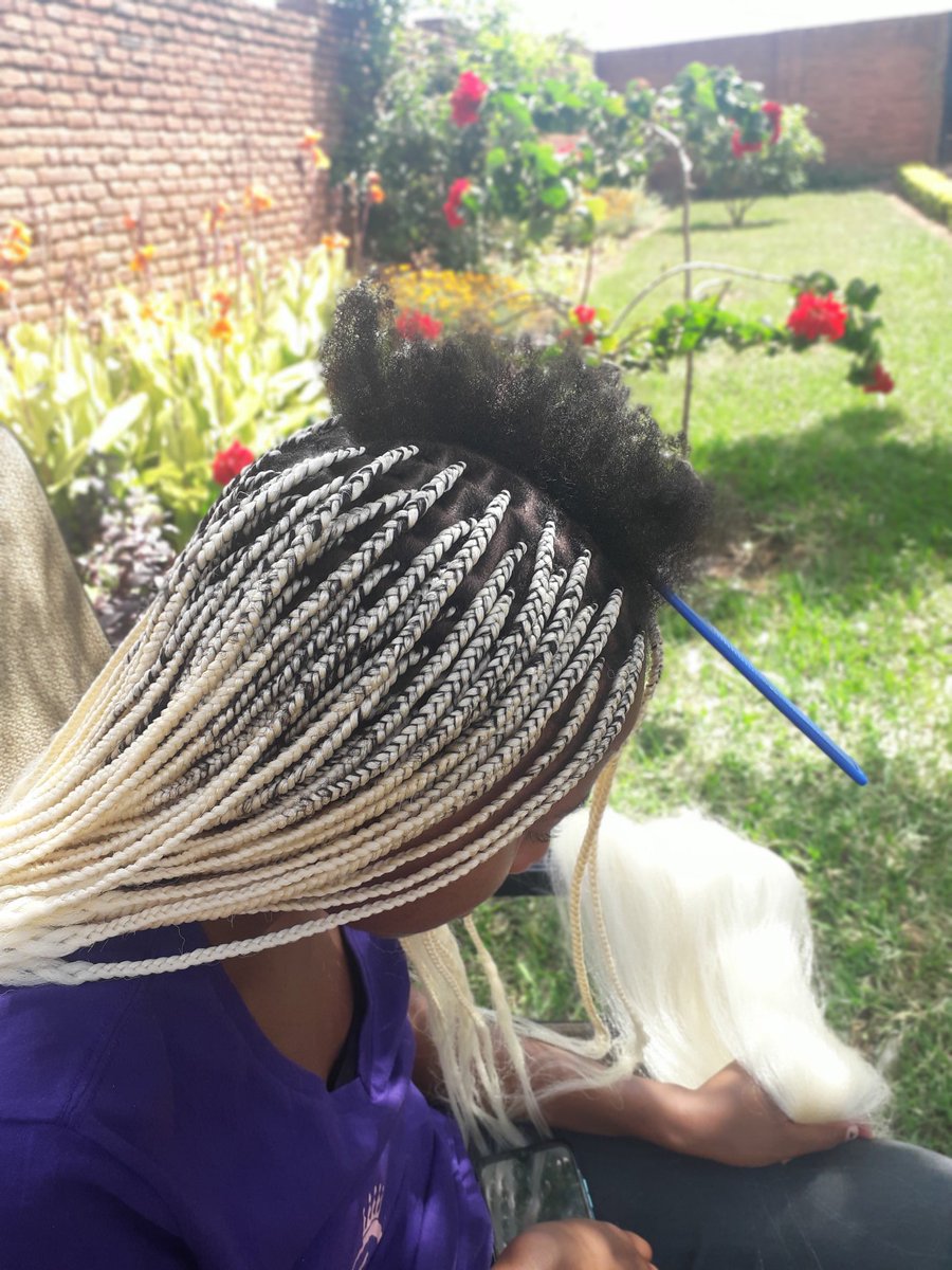 Ella_Braids's tweet photo. Get your hair done at a low price
Contact us on 0995886626, and we'll be on your door step.
Lilongwe only. https://t.co/5qX0BxCM3L