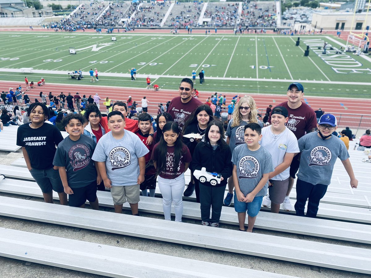 mrs_redgate's tweet photo. These kids are ready for their races!! 🏎 #solarcars @NISDEvers @montyredgate @JFPina49 https://t.co/oZRzFJe7lJ