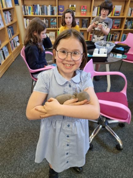ERCL4's tweet photo. Great fun at Thornliebank library for #EarthDay yesterday and now the wait begins! we can't wait to see how these hairy grass creatures turn out... all part of The Root Cause Project @ThornliebankPS #GreenerLibraries https://t.co/euHHkIUYDT