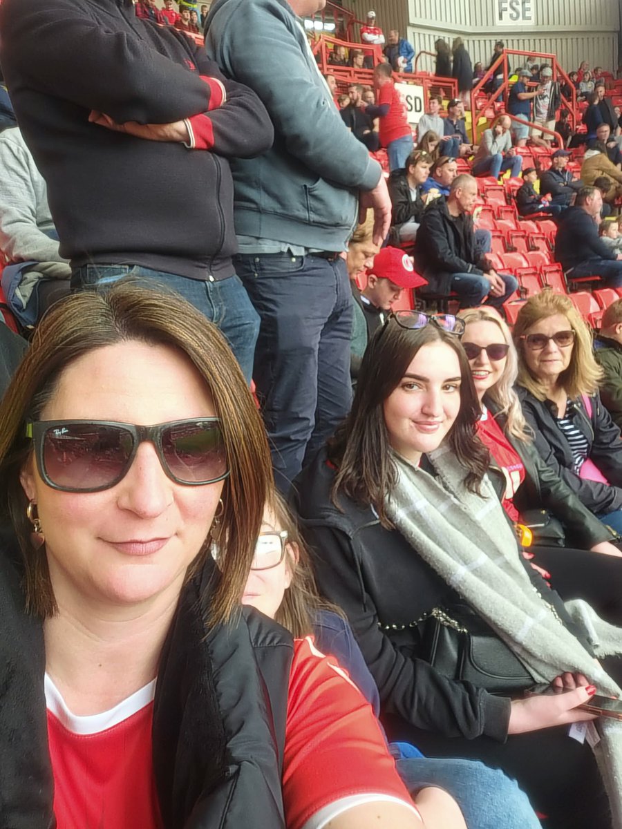 ClareChatten's tweet photo. Match ready @CAFCofficial @chlobrownhill @susanedwards56 @ktbrownhill @pedwards72 https://t.co/LYM6Mtkz15