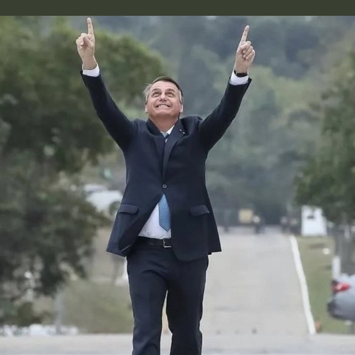 Alex272714's tweet photo. @CarlosBolsonaro @saritacoelho Estamos juntos segue firme https://t.co/TOGdNSUFTt