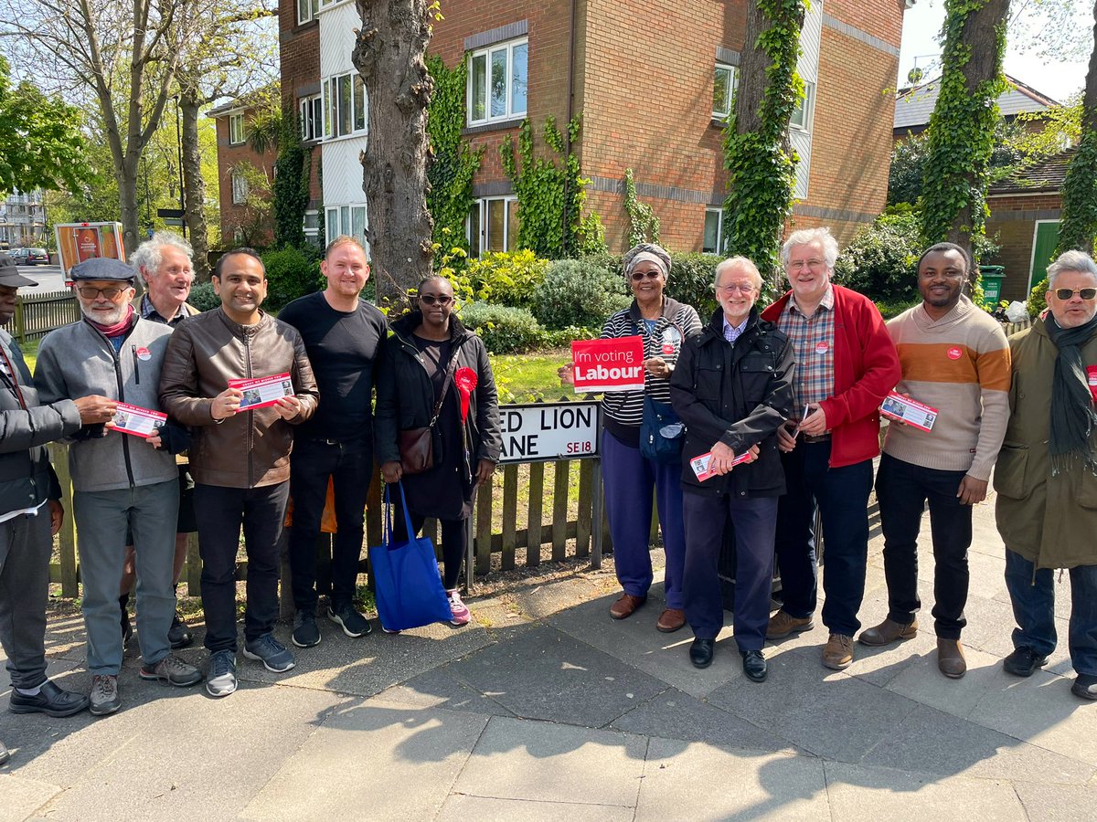 A massive thanks to everyone who joined <a href="/iviswill/">Ivis Williams</a> &amp; myself on the <a href="/labourdoorstep_/">Labour Doorstep 🌹</a> in #shootershill this afternoon including <a href="/CliveEfford/">Clive Efford 💙</a> <a href="/ShootersHillLa8/">Shooters Hill Labour</a> &amp; <a href="/ElthamLabourPty/">Eltham Labour Party</a> - we appreciate all the support. Big thanks to everyone who stopped to chat 🌹 #VoteLabour 🌹