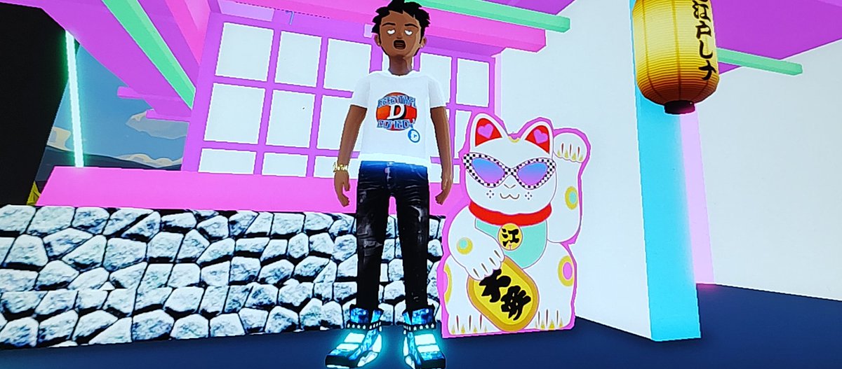 digitrapperz's tweet photo. The #neon_castle party is lit and live you can check out @edo_lena performing on the lucky cat screen so don't miss out. . . .#edolenable @edolenable #neoncastle #drip #Wearables https://t.co/HxJauAXRpb