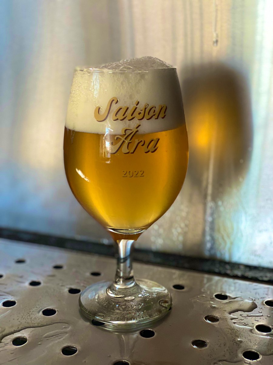 craftbeerpy's tweet photo. Dรญa del vaso cervecero limpio o #BeerCleanGlass y lo celebramos sirviendo Saisons @cicerone #SaisonAra โบ๏ธ๐ป https://t.co/btPQnRdI9a