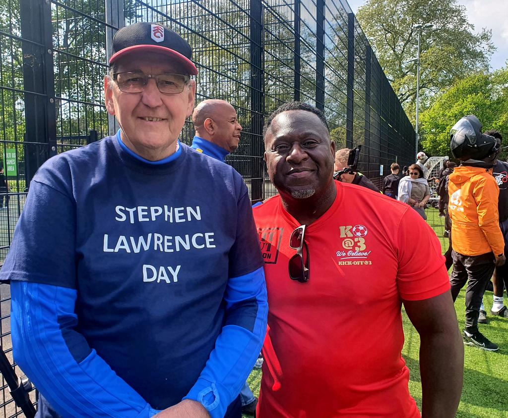 carolyn_sim's tweet photo. In memory of #StephenLawrence the retired police officer Clive Driscoll - who helped bring his killers to justice - watches a community football matched organised by Michael Wallace from @KickOffAt3 @sldayfdn
More on @itvlondon
#SLDay https://t.co/zjyDkQEi6C