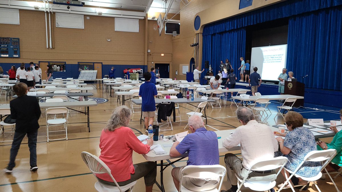 magers_mr's tweet photo. #AcademicWorldQuest 10 rounds are over and scores are being tabulated!

@collierschools https://t.co/2Vt0OylxiH