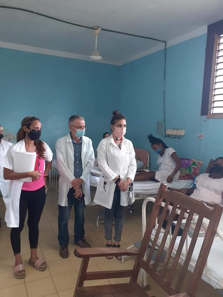 DelvisDra's tweet photo. Pase de visita INTEGRAL en el HOGAR MATERNO de CÁRDENAS. Con obstetras del policlínico JAE y del FAJARDO. Participan pediátra, fisiátra, nutrición,psicología y los RESIDENTES y docentes. Además de Administrativos.
#CardenasEnVictoria #Vamoscontodo #WongCorrales #MINSAPCuba https://t.co/Negv0fPKsh