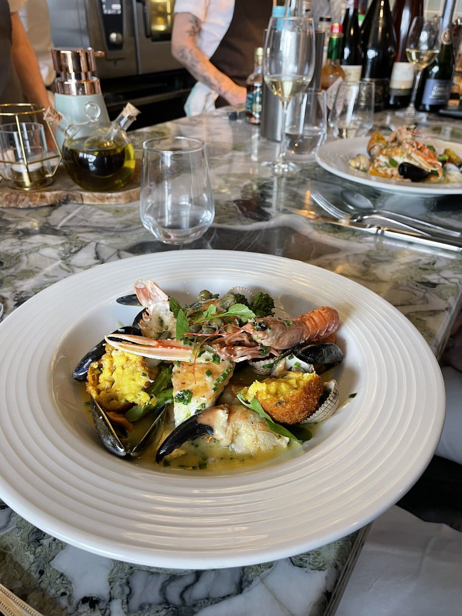 35_susan's tweet photo. Fabulous afternoon with wonderful food @MichaelsCoDub little Mikes and a cookbook !! Bloody brilliant #seafood #filletsteak #greatchefs #higginsbutchers #southside ! https://t.co/pTPhQ64VFX