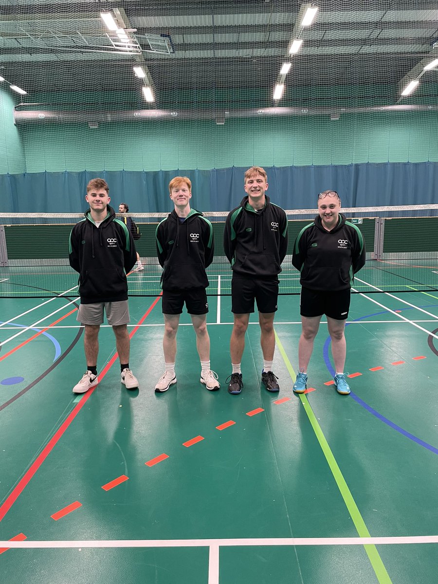 Great first day at <a href="/AoC_Sport/">AoC Sport</a> National Championships. Badminton team made up of Truro and PETROC finished 3rd in the pool. #NationalChamps2022