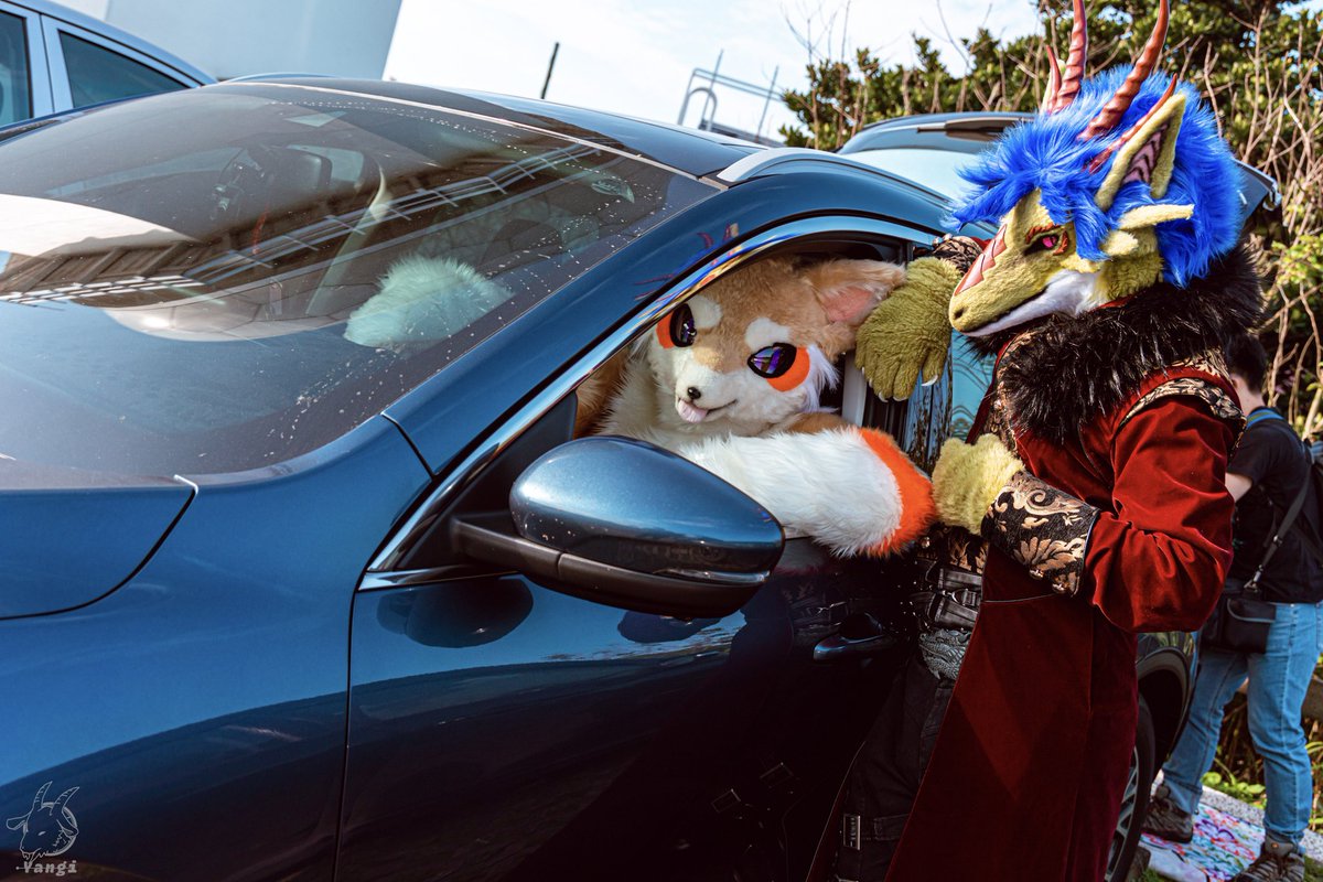 フィー(給給)🇹🇼 w/🦊モンブラン＆Cuco tweet media