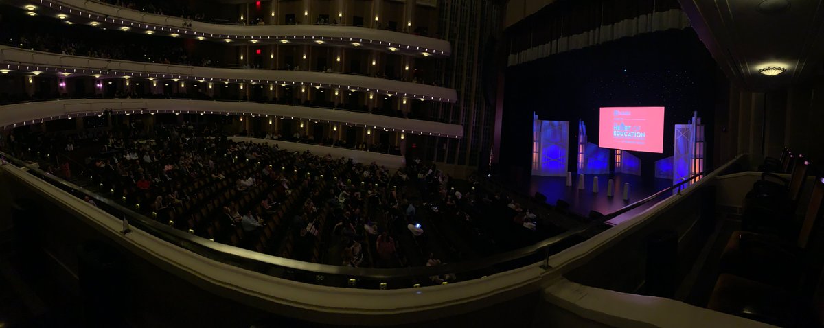 Ariel_LeadNV's tweet photo. I had a great time celebrating the amazing teachers in our district last night for the #HeartofEducation award at the @SmithCenterLV. https://t.co/mOtLRfu1B6