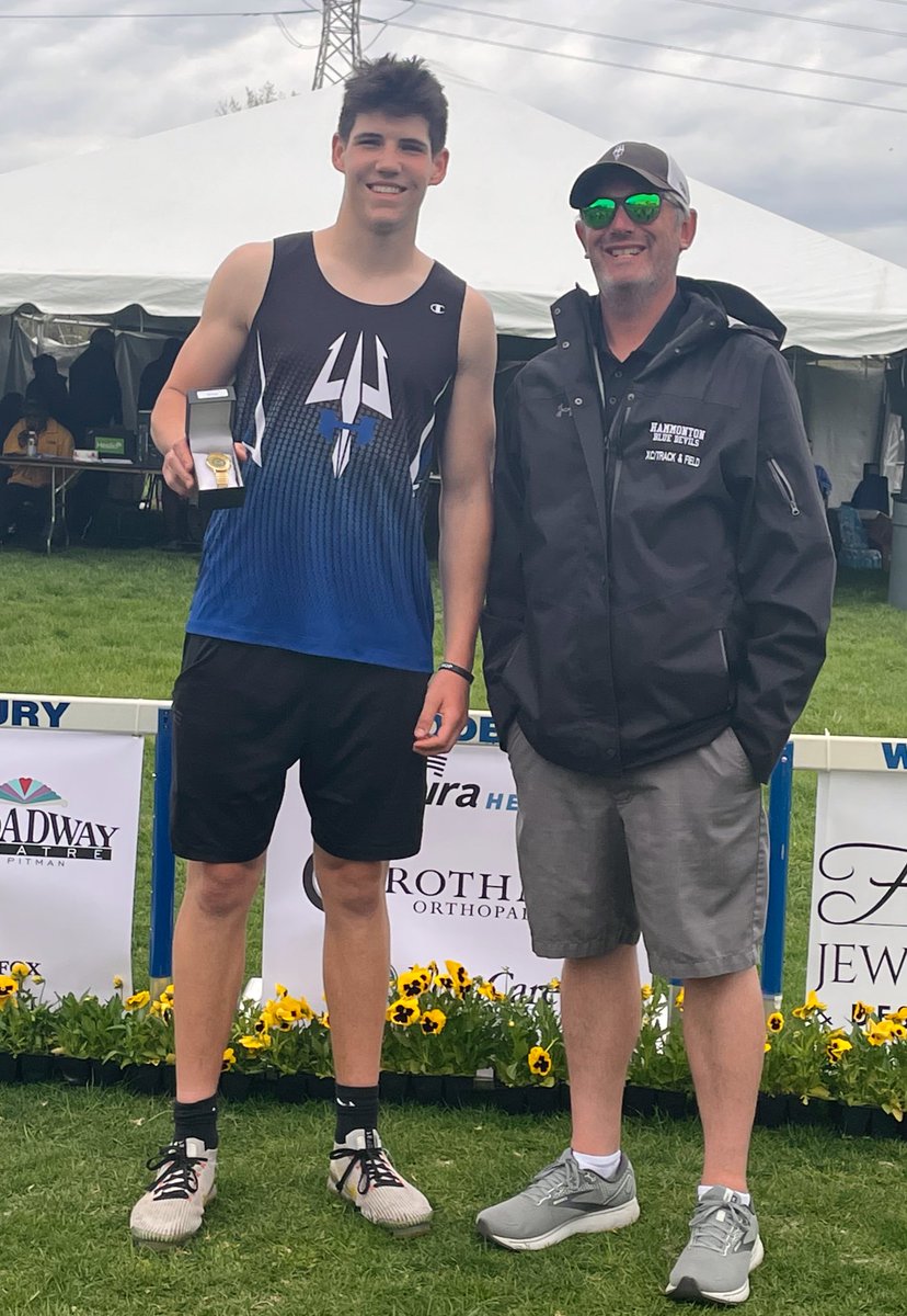 HammHSBoysTrack's tweet photo. 🔥GOLD WATCH🔥 Austin Hudak CRUSHES the School Record with a 193’10” in Javelin to take 1st place &amp; earn himself a gold watch at the 48th Annual Woodbury Relays! He went against ALL 4 Groups at the meet and out threw his competition by 30 feet!💪🏼💪🏼💪🏼#BlueDevilsPride https://t.co/TFQRzKaG63