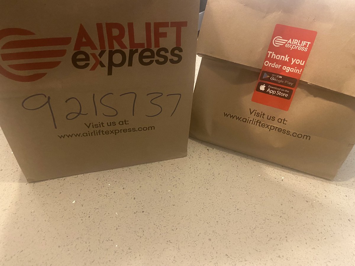 sliemak's tweet photo. Did a test order didn’t know about the #AirLiftExpress service in Centurion. 🙌🏾🫶🏾Order delivered in 30min like they say on their App. #NightShopping #Emergency24hr shopping made easy #NotAPaidPost Just a happy new client 🤩 #GirlsTalkZA #WorkingMoms https://t.co/57BRY6L4tr