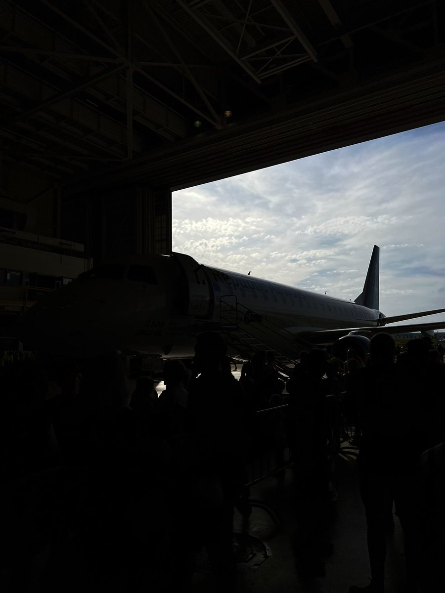 Kenny Moore II tweet media