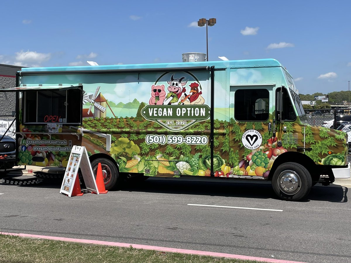 LISAAcademy's tweet photo. Love food trucks? Stop by our Car Show at 1 LISA Academy Way! #LISAinnovates https://t.co/4gCewByPnr