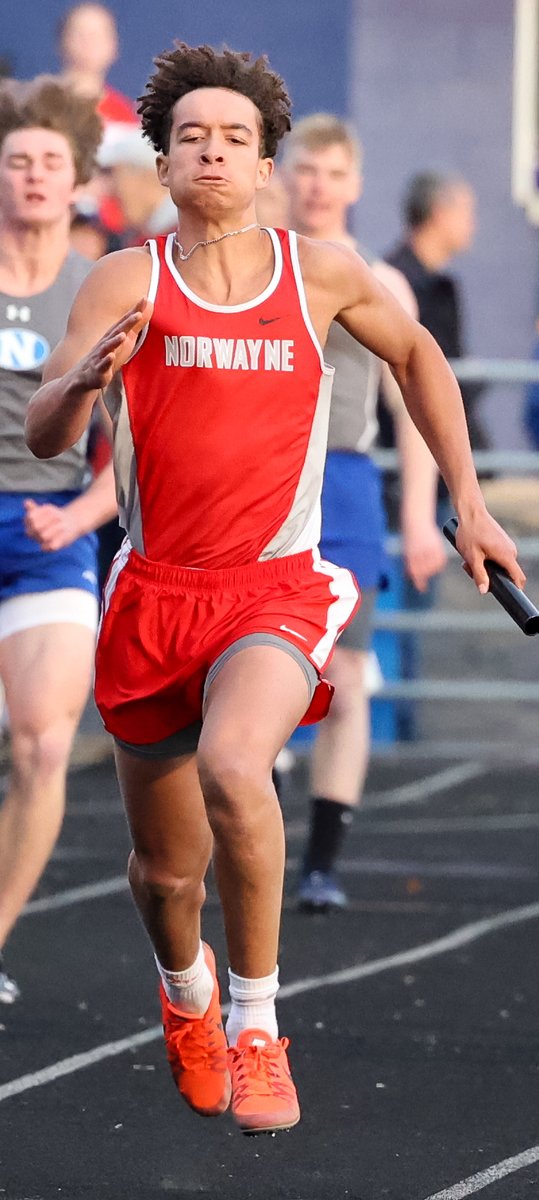 TRK: A few area sprinters on the track from Dalton's <a href="/4colinpearson/">Colin Pearson</a>, West Holmes <a href="/SamuelDixon24/">Sam Dixon</a>, to Triway's <a href="/SossCameron/">Cameron Soss</a> and Norwayne's <a href="/PortisIsaiah/">isaiah portis</a>  #TDR #TriwayInvitational