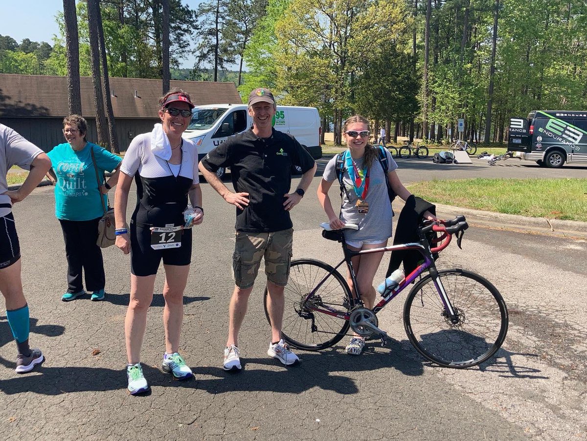 CiarogRolltaTri's tweet photo. Big Saturday for @CiarogRolltaTri athletes Nicole Bradley and @teaganlovesmgg at the @FSSeries #BeaverDamTriathlon. NB tackles the oly with her fastest mile off the bike and TF rocks the NC #usatstatechampionship with a 1st place!  #fsseries1206 #olytri #rollingbeetle #statechamp https://t.co/ZLfjqoyvuH