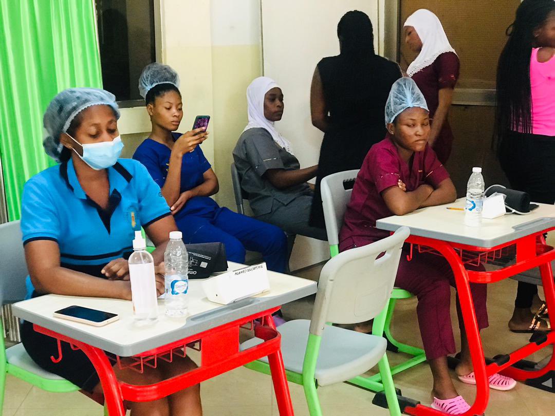 Knust_obc_media's tweet photo. Free Health Screening at the OSC🔥🔥🔥. Get screened! Be healthy!! https://t.co/ZSB14AvKQD