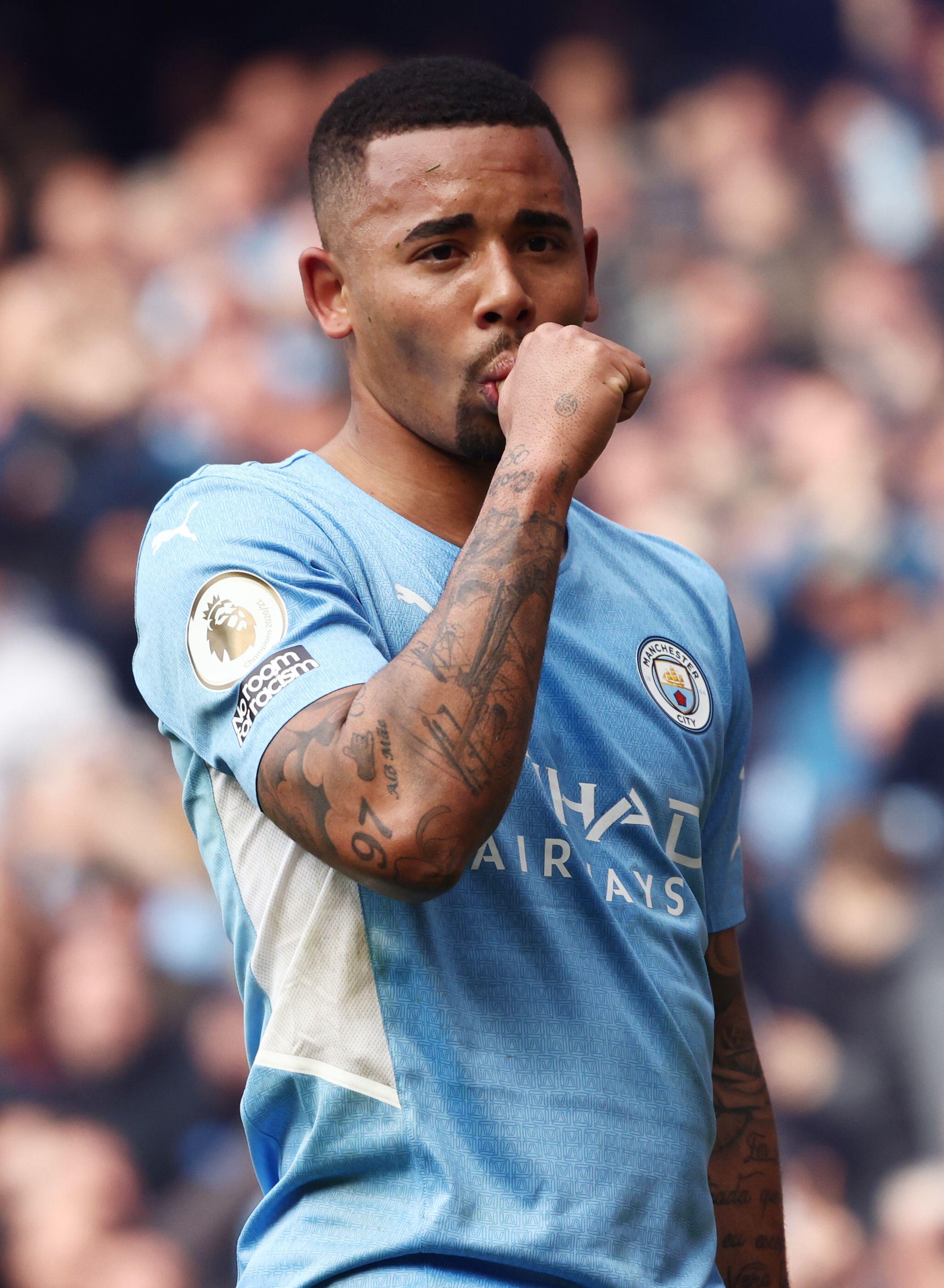 Squawka Gabriel Jesus Has Completed A Premier League Hat Trick For The First Time In His Career 04 23 47 Alo Mae T Co Duj9ch01d9 Twitter