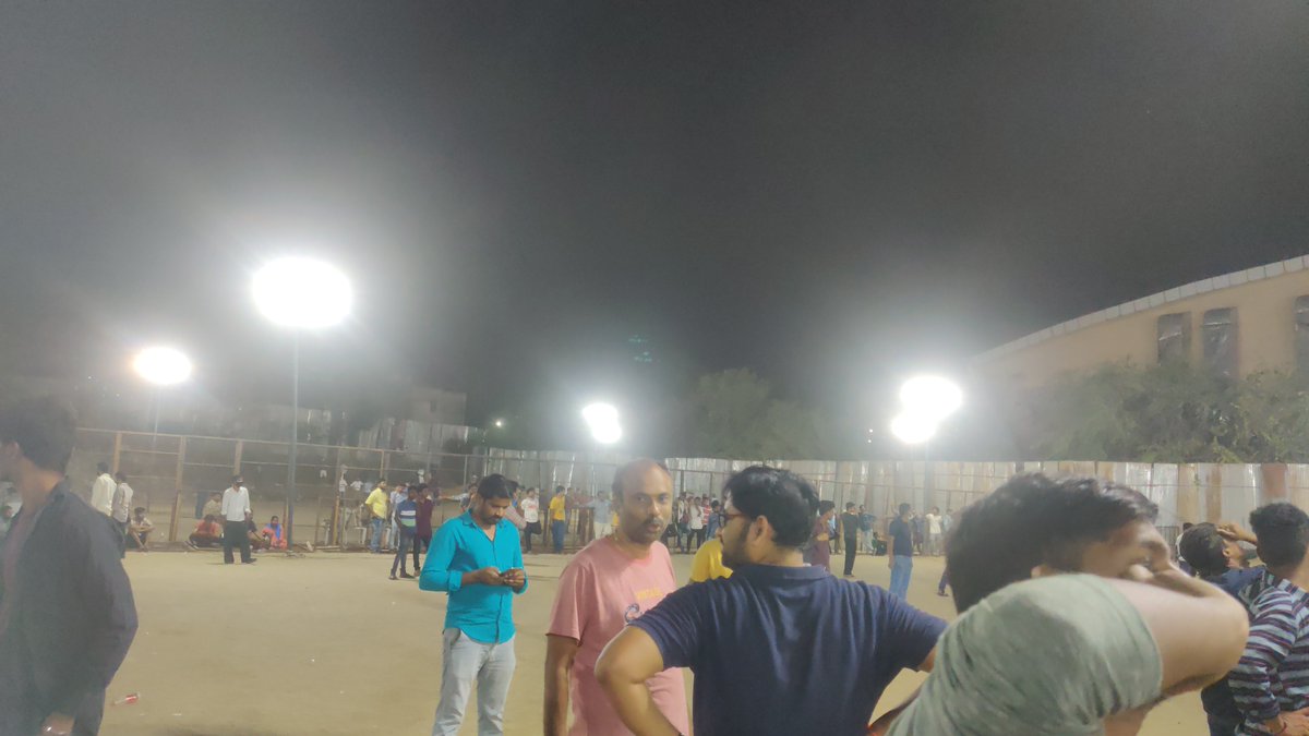 nikhil_dinta's tweet photo. @shreyasgroup @shreyasmedia 

Emi kanapadutundi sir? Screens kuda levu. Bad experience, Elana pre release event vuntunda? Adi kuda mega star movie ki. Audience kuda leru and no promotions at all. 

#AcharyaPreRelease https://t.co/8jjK9kYNAD