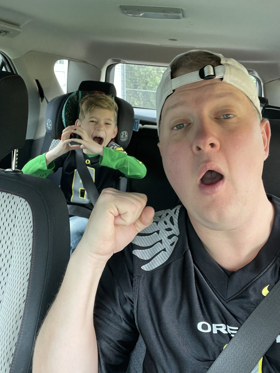 Ivy3Pike's tweet photo. Next stop: Eugene #GoDucks #OregonSpringGame https://t.co/0JFqEMFqmt