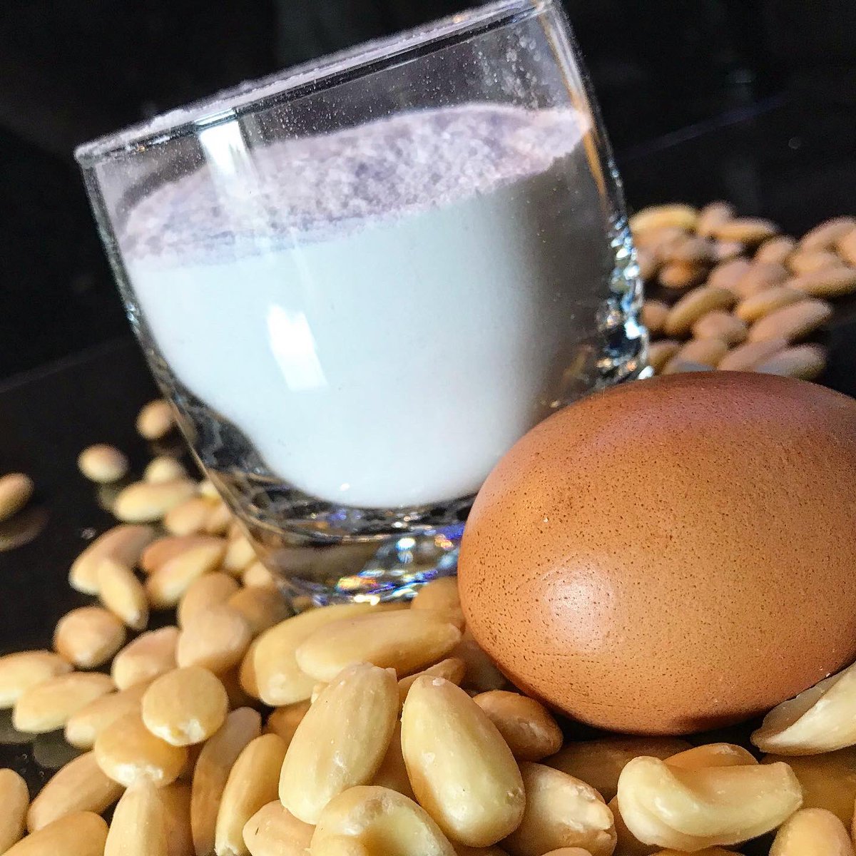 SweMetalChef's tweet image. Marzipan bunny bonanza! \m/ #easter #bunny #marzipan #bonanza